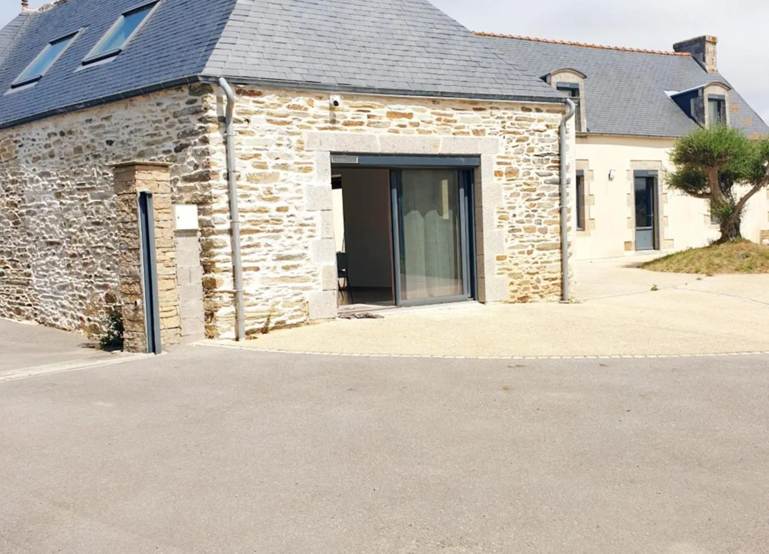 Holiday home Grande Longere Renovee Pour 10 Personnes Villa Treogat